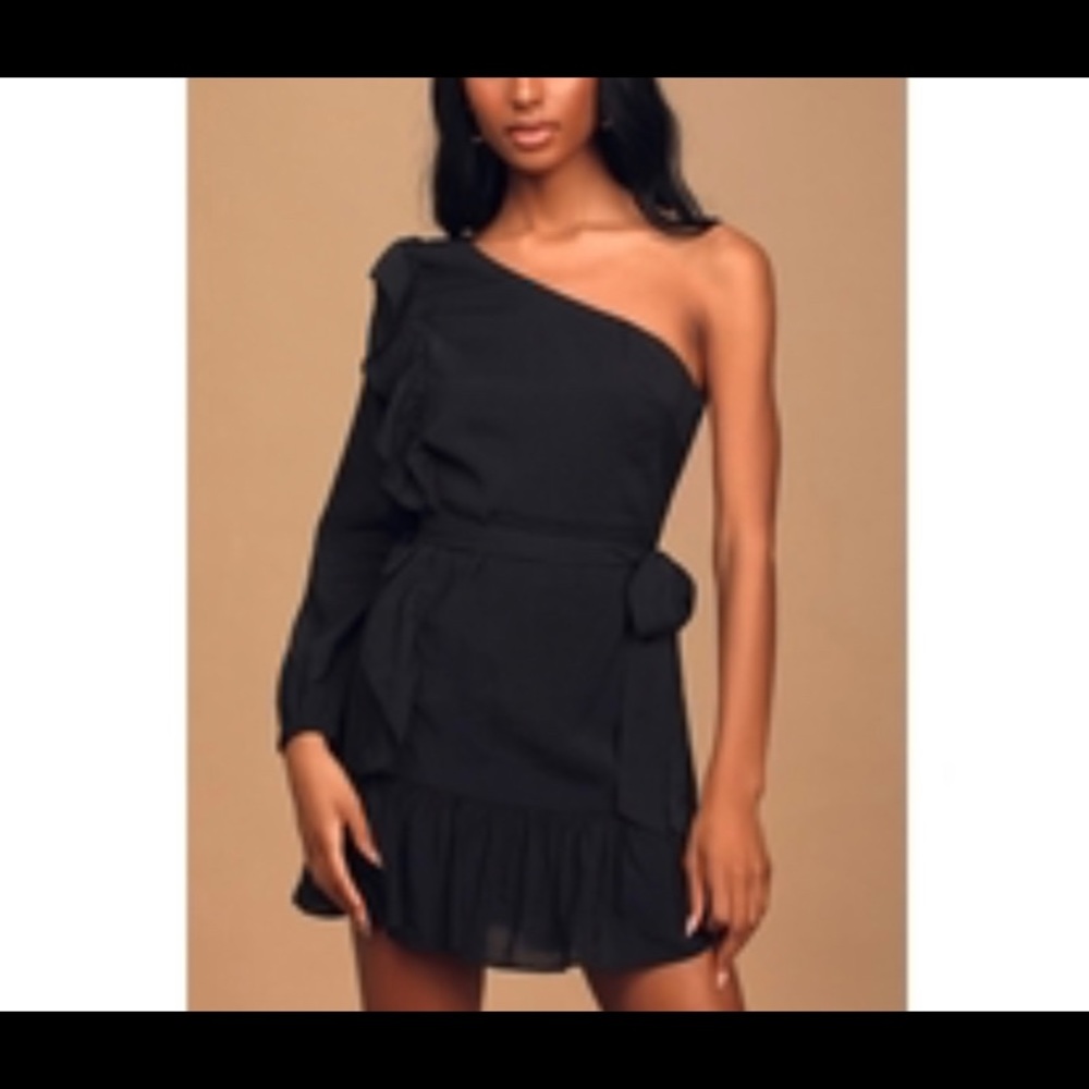 One shoulder dress